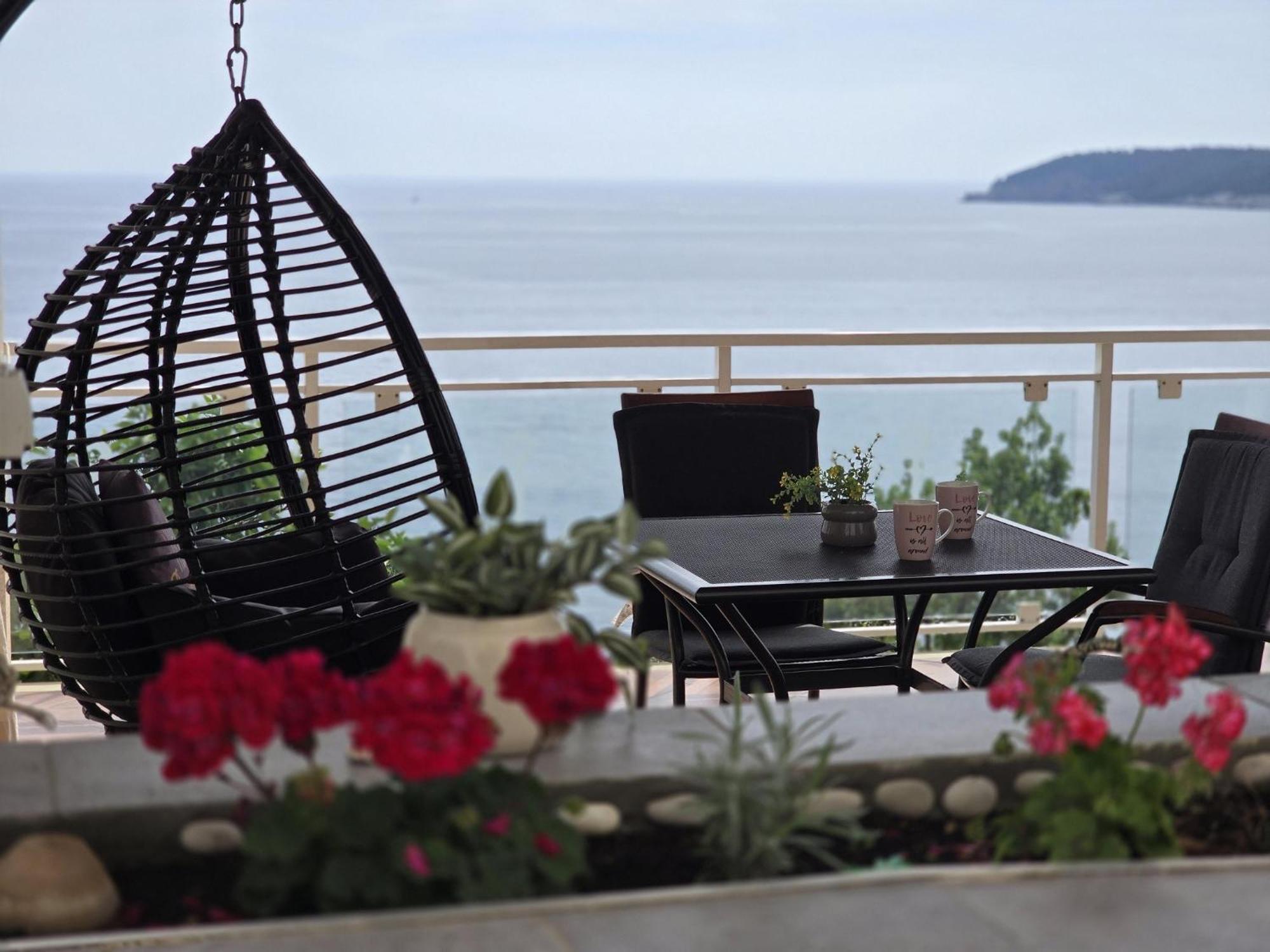 Indy'S Beach Apartments Dubrovnik Bagian luar foto